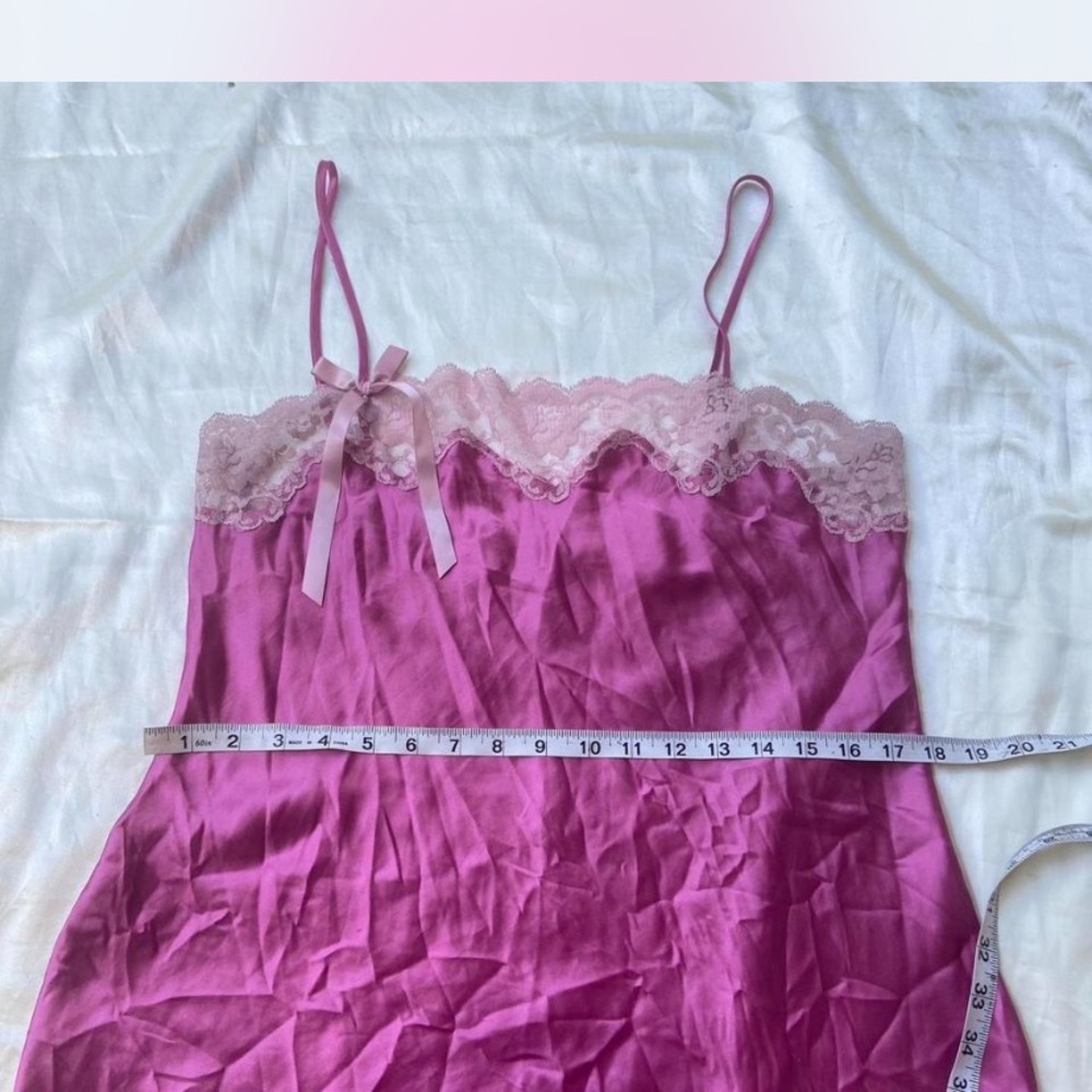 Victoria’s Secret Pink Lace Trim Chemise - Picture 6 of 7
